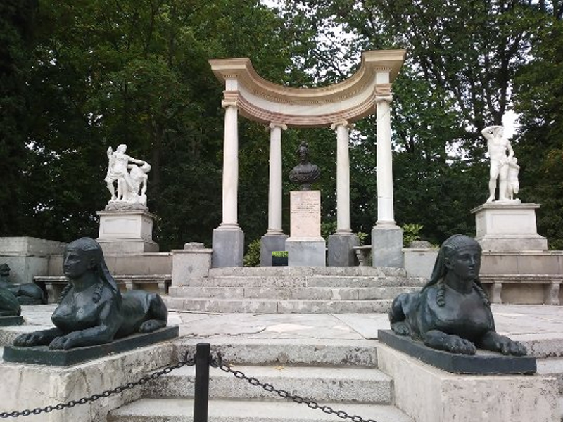 exedra